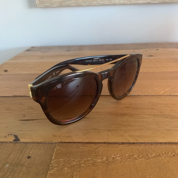 Dolce and Gabbana sunglasses - Picture 4 of 7